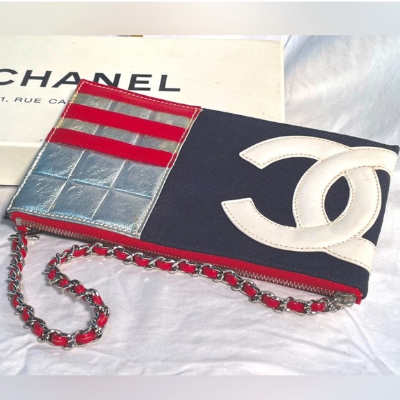 Chanel Red, White and Silver American Flag bag - Picture 6 of 8